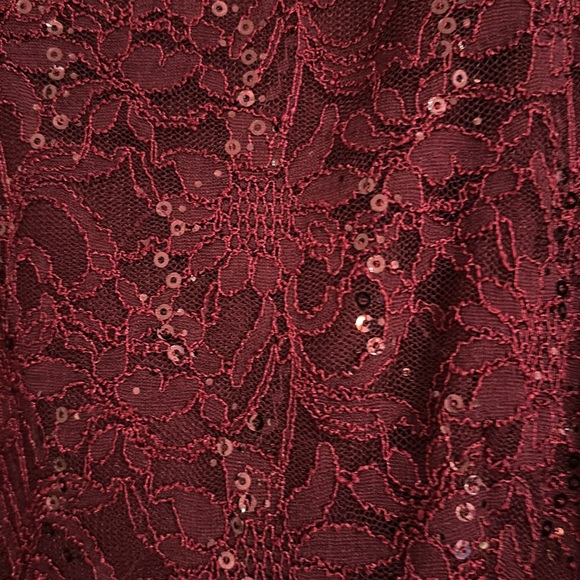 Formal gown- size 16 - Picture 4 of 5